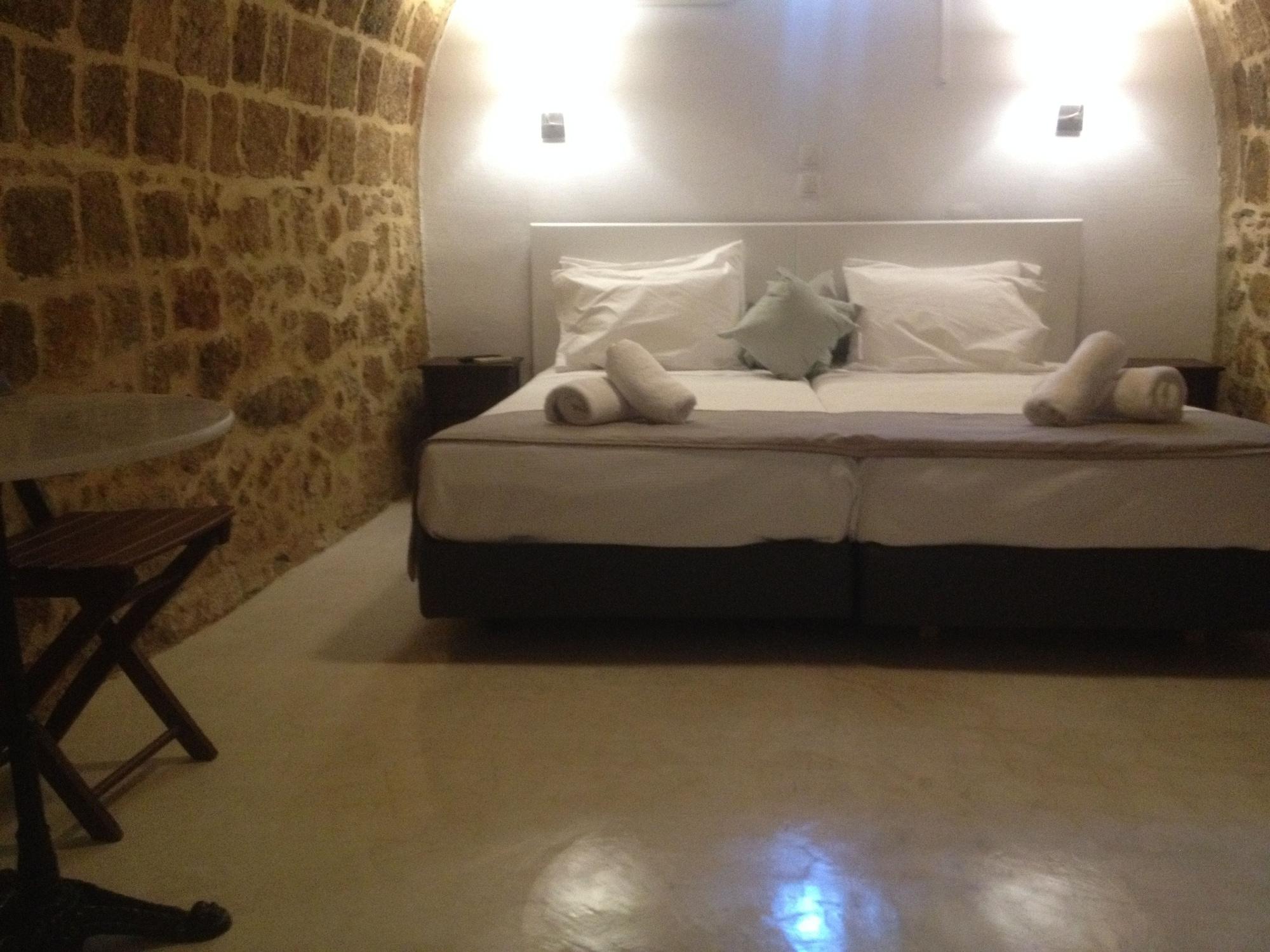 Auberge 32 Old Town Rhodes City Buitenkant foto