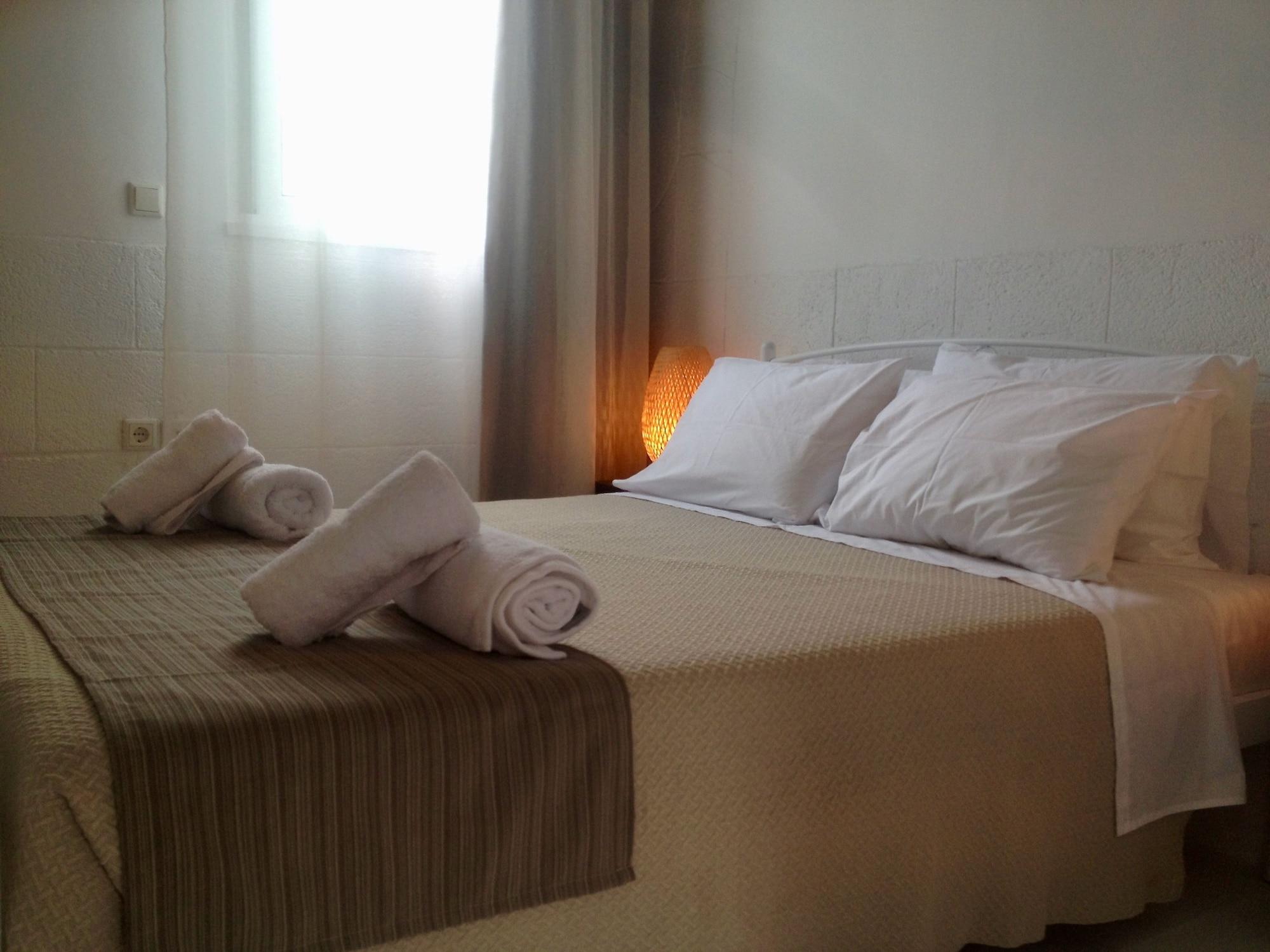 Auberge 32 Old Town Rhodes City Buitenkant foto