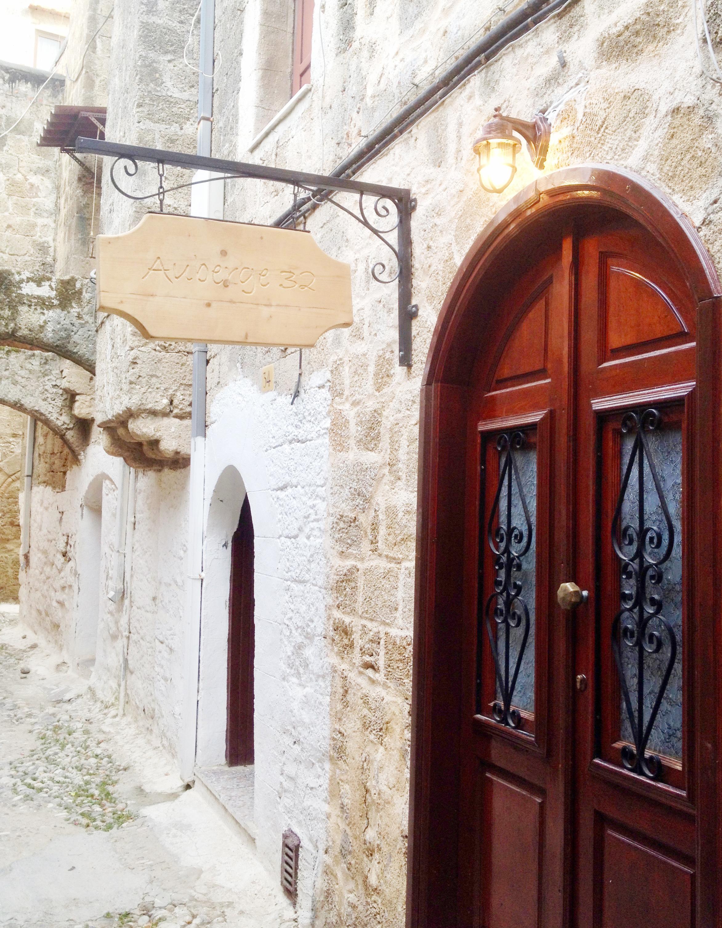 Auberge 32 Old Town Rhodes City Buitenkant foto