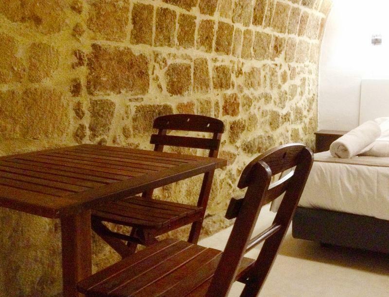 Auberge 32 Old Town Rhodes City Buitenkant foto